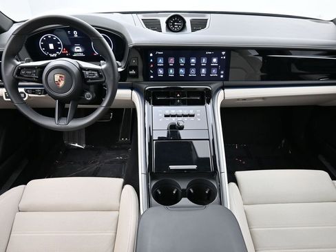 Certified 2025 Porsche Panamera 4S AWD/4WD image 6