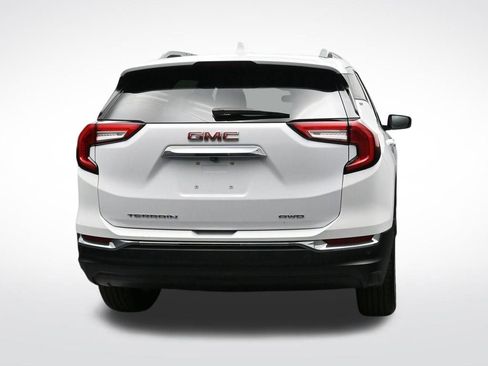 Certified 2022 GMC Terrain SLT image 4