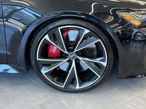 Used 2021 Audi RS 7 Sportback w/ Carbon Optic Package AWD/4WD image 8