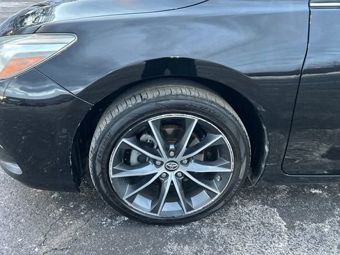 Used 2016 Toyota Camry XSE w/ Moonroof Package image 28