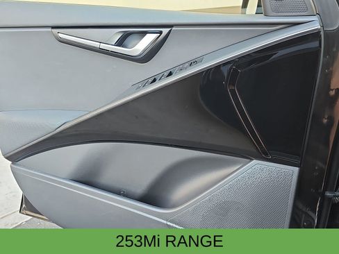 Used 2023 Kia Niro Wind FWD image 28