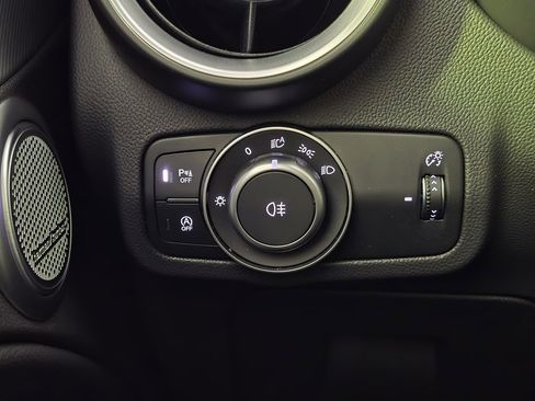 New 2025 Alfa Romeo Stelvio Sprint image 22