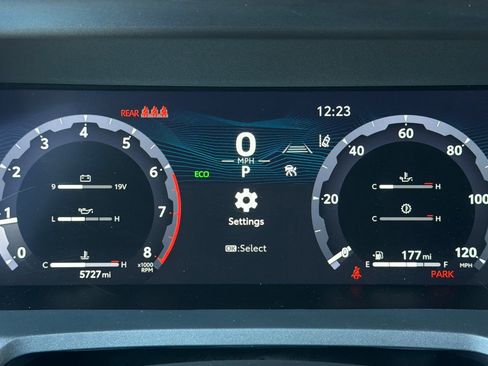 Used 2025 Toyota Tacoma TRD Sport w/ TRD Sport Upgrade Package AWD/4WD image 25