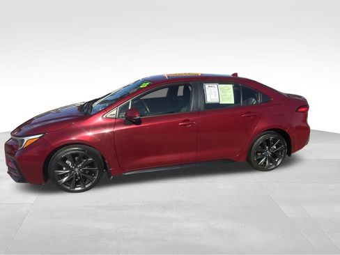 Used 2023 Toyota Corolla SE image 11