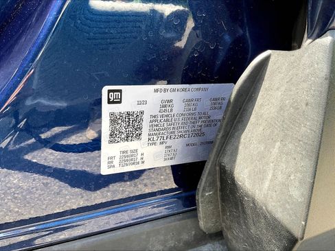Used 2024 Chevrolet Trax LS w/ LS Convenience Package FWD image 19