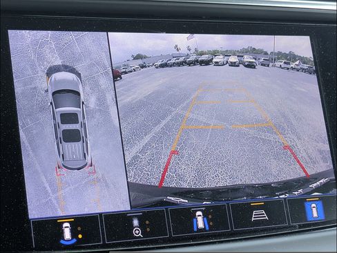 Used 2023 Buick Enclave Avenir AWD/4WD image 20