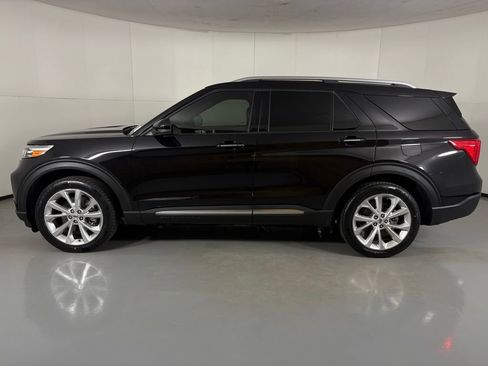 Used 2022 Ford Explorer Platinum w/ Premium Technology Package image 6