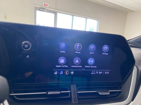 Used 2024 Chevrolet Trax RS w/ Sunroof Package image 21