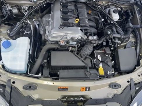 Used 2023 MAZDA MX-5 Miata Grand Touring image 9