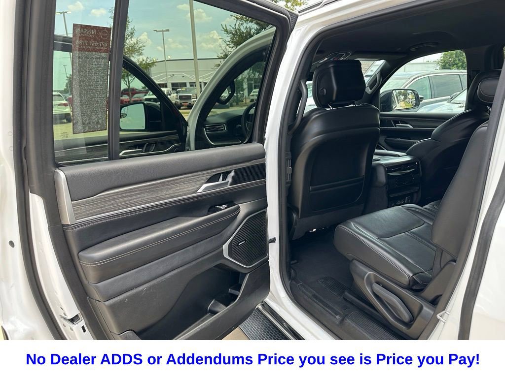 Used 2024 Jeep Wagoneer Series II w/ Flexible Seating Group RWD image 23