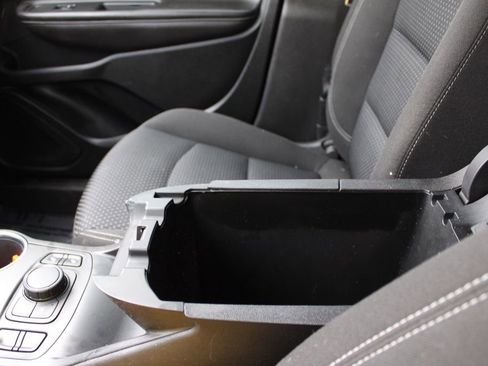 Used 2022 GMC Terrain SLE w/ Driver Convenience Package FWD image 42