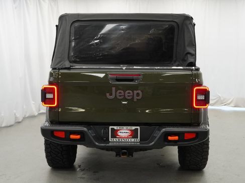 Used 2022 Jeep Gladiator Mojave w/ Cold Weather Group AWD/4WD image 17