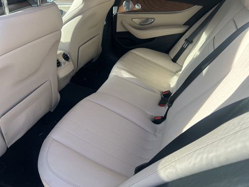 Used 2017 Mercedes-Benz E 300 image 11