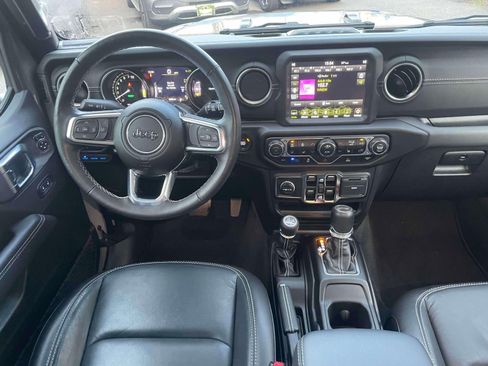 Used 2023 Jeep Wrangler Sahara w/ Cold Weather Group image 13