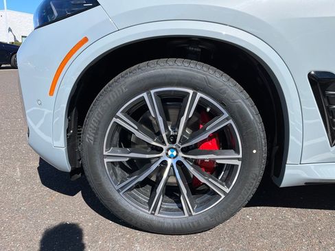 New 2026 BMW X5 xDrive40i w/ M Sport Package image 12