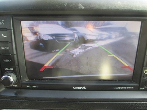 Used 2017 Dodge Grand Caravan SXT image 11