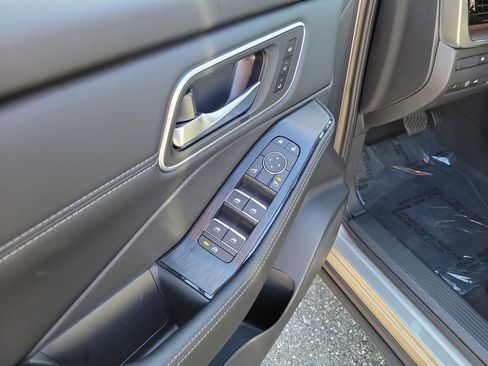 New 2026 Nissan Rogue Platinum image 17