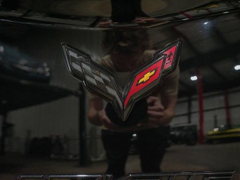 Used 2017 Chevrolet Corvette Z06 w/ Z07 Performance Package RWD image 25