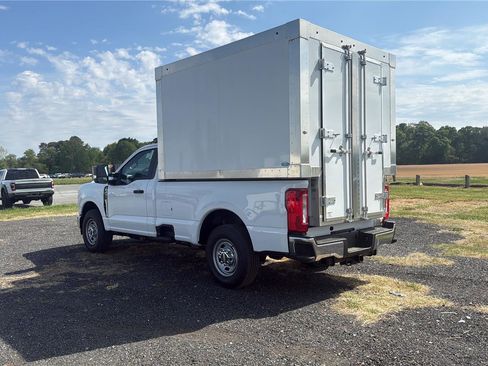 New 2026 Ford F250 XL w/ XL Chrome Package RWD image 4