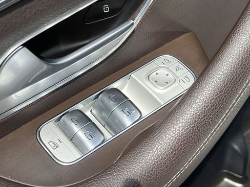 Used 2021 Mercedes-Benz GLE 450 4MATIC w/ Premium Package image 20