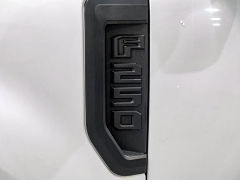 Used 2020 Ford F250 Lariat w/ Lariat Value Package AWD/4WD image 48