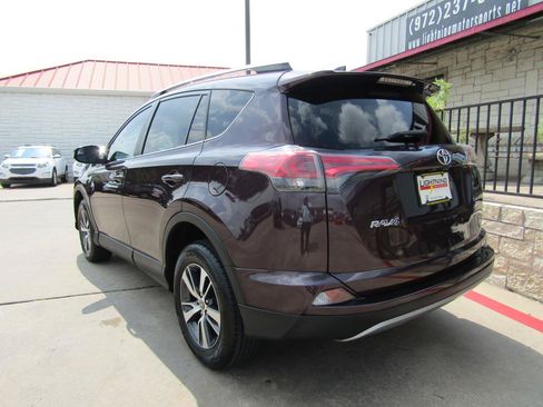 Used 2017 Toyota RAV4 XLE FWD image 3