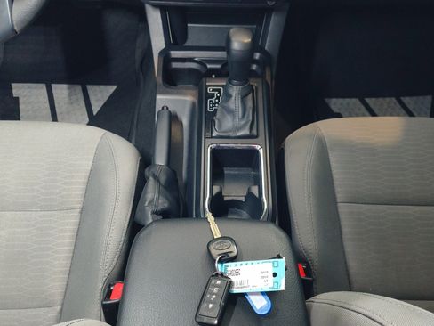 Used 2017 Toyota Tacoma SR w/ Tow Package image 17