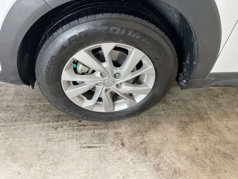 Used 2020 Hyundai Tucson SE image 10