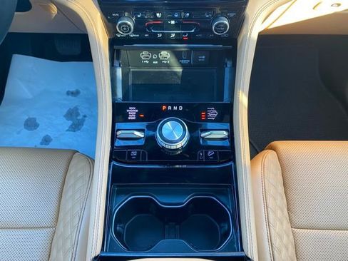 Used 2023 Jeep Grand Cherokee Summit image 37