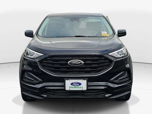 Used 2024 Ford Edge SE w/ Black Appearance Package image 10