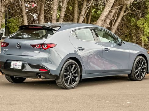 Used 2025 MAZDA MAZDA3 Hatchback w/Premium Plus Pkg AWD/4WD image 3