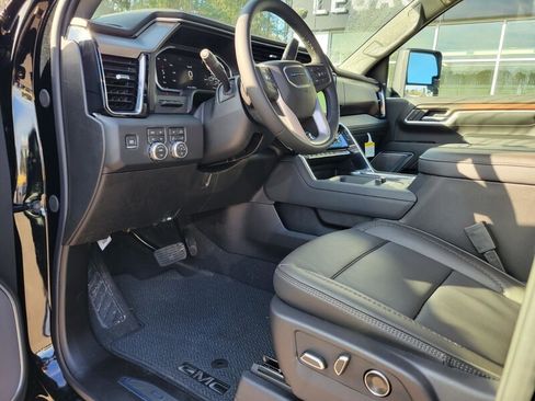 New 2026 GMC Sierra 3500 Denali w/ Denali Reserve Package AWD/4WD image 18