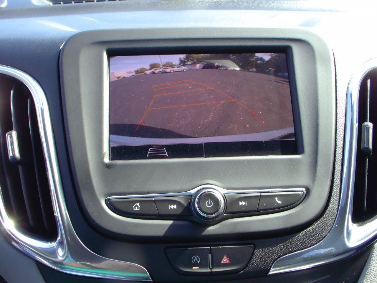 Used 2023 Chevrolet Equinox LT w/ Driver Convenience Package AWD/4WD image 19