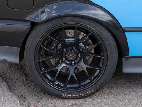 Used 1994 BMW 325i Sedan image 54