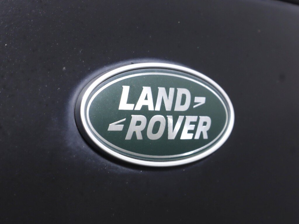 Used 2015 Land Rover Range Rover Sport SE AWD/4WD image 38