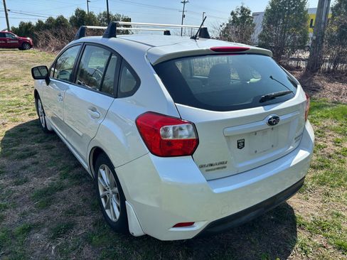 Used 2013 Subaru Impreza 2.0i Premium w/ All-Weather Pkg image 7