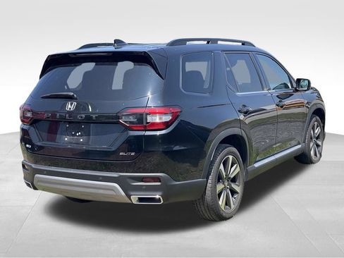Used 2024 Honda Pilot Elite image 4