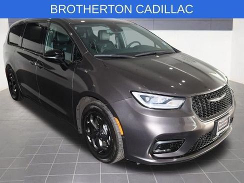 Used 2023 Chrysler Pacifica Limited w/ S Appearance Package FWD image 10