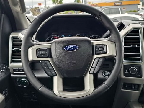 Used 2017 Ford F250 Lariat w/ Lariat Ultimate Package AWD/4WD image 18
