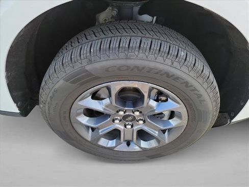 Used 2025 Ford Maverick XLT w/ XLT Luxury Package FWD image 11