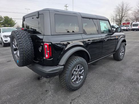New 2025 Ford Bronco Badlands image 12