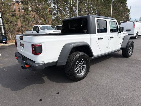Used 2026 Jeep Gladiator Mojave AWD/4WD image 10