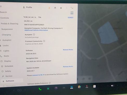 Used 2023 Tesla Model S Standard Range image 38