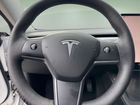 Used 2022 Tesla Model 3 Long Range AWD/4WD image 18
