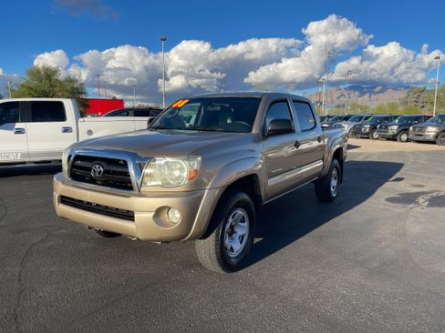 Used 2008 Toyota Tacoma PreRunner image 1