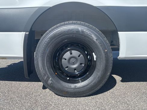 New 2026 Mercedes-Benz Sprinter 2500 image 10