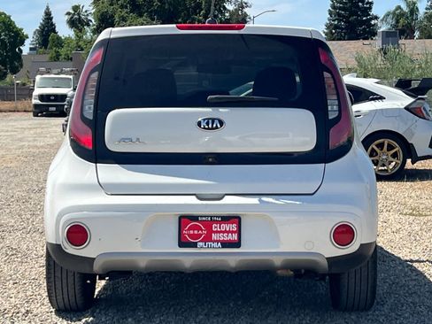Used 2019 Kia Soul + FWD image 8