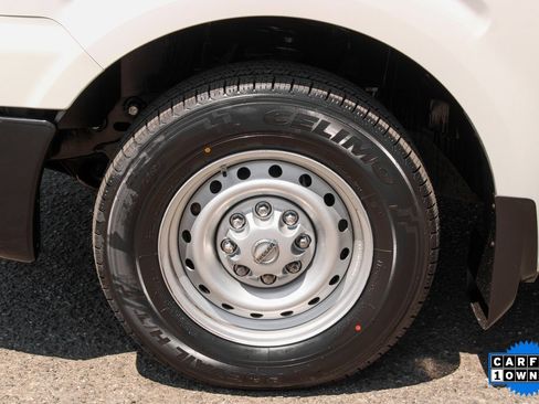 Used 2018 Nissan NV 2500 S image 34