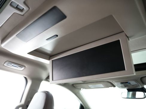 Used 2018 Toyota Sienna Limited Premium image 42