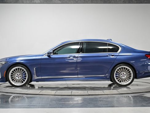 Used 2022 BMW ALPINA B7 xDrive w/ Luxury Rear Seating Package image 20
